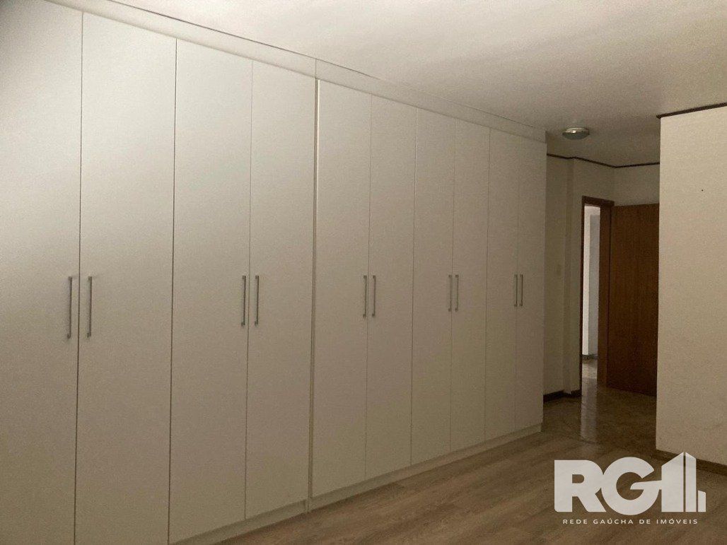 Casa à venda com 3 quartos, 425m² - Foto 7