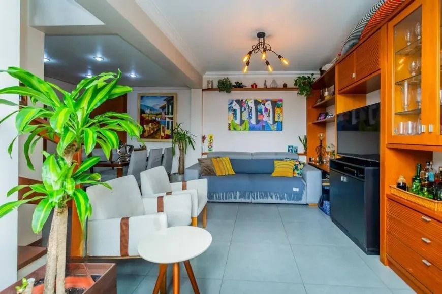Duplex Reformado com 2 Dormitórios e 1 Vaga – Pronto para Morar — foto 3