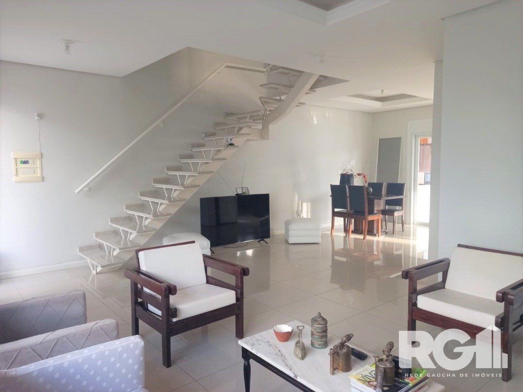 Casa à venda com 3 quartos, 229m² - Foto 6