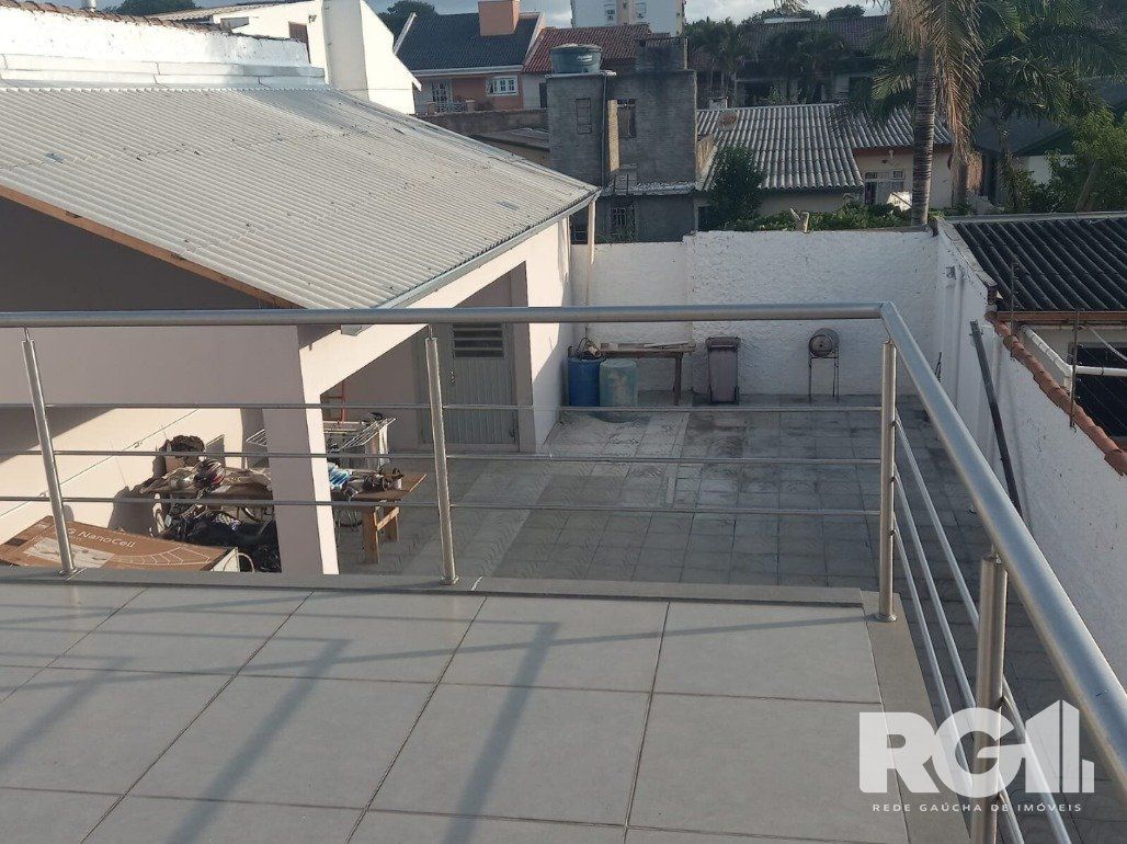 Casa à venda com 3 quartos, 229m² - Foto 17