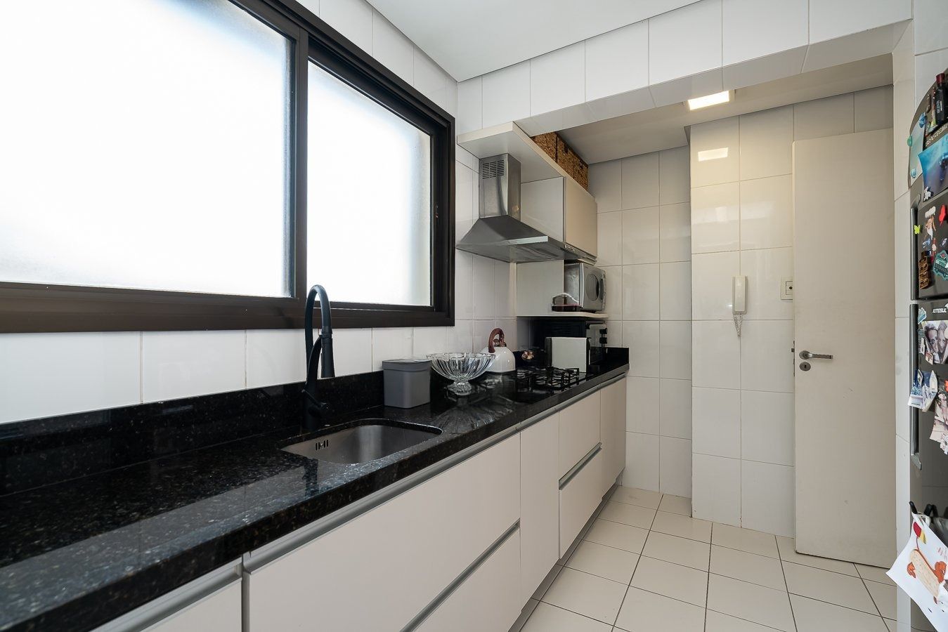 Apartamento à venda com 3 quartos, 97m² - Foto 4
