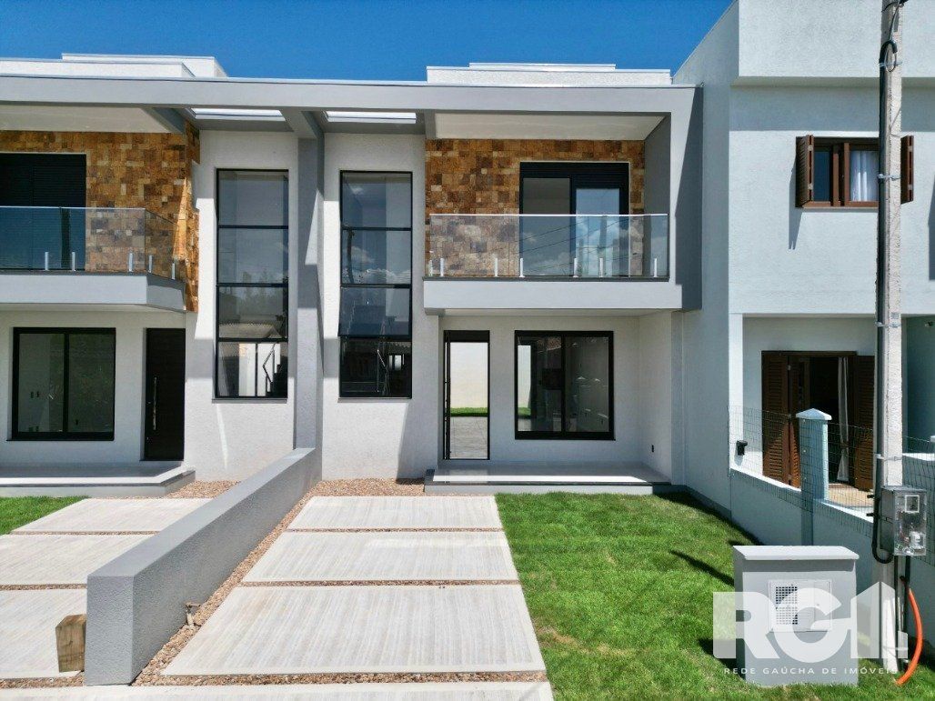 Sobrado à venda com 3 quartos, 128m² - Foto 1