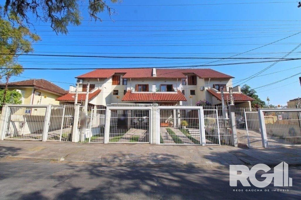 Casa, 3 quartos, 225 m² - Foto 1