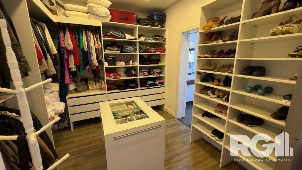 Casa de Condomínio à venda com 3 quartos, 241m² - Foto 8