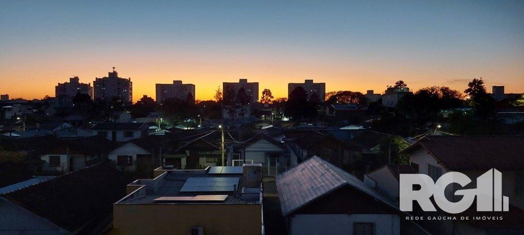 Apartamento à venda com 1 quarto, 51m², Avenida Engenheiro Francisco Rodolfo Simch no bairro Sarandi em Porto Alegre