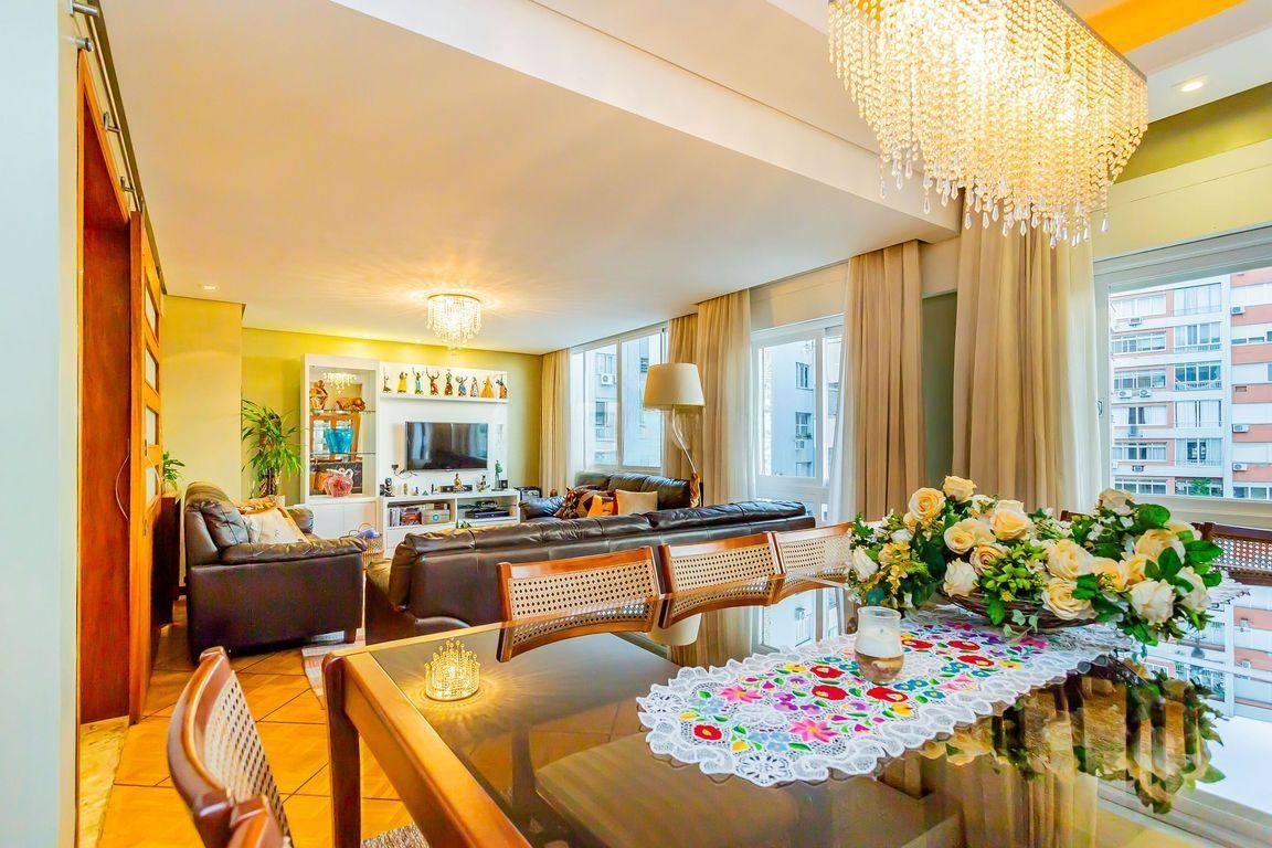Apartamento à venda com 3 quartos, 223m² - Foto 2