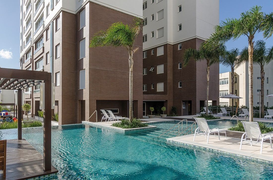 Apartamento Mobiliado com 128m² 3 dor 2 vagas  - Moinhos de Vento