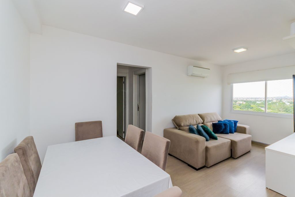 Apartamento 2 dormitórios no bairro Humaitá