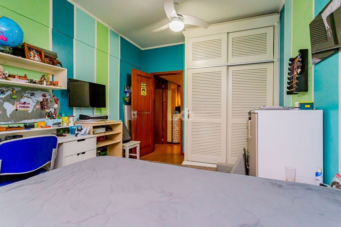 Apartamento à venda com 3 quartos, 223m² - Foto 22