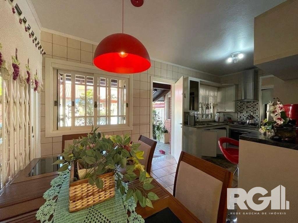 Casa à venda com 3 quartos, 298m² - Foto 8