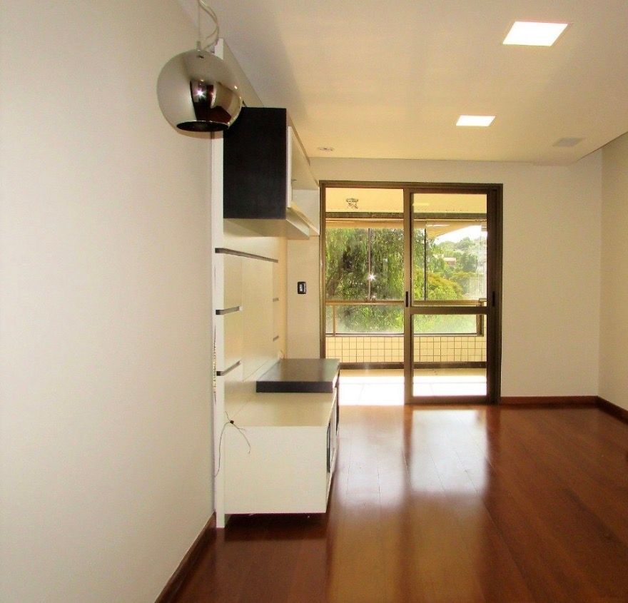 Apartamento com 3 dormitórios, suíte sacada e churrasqueira