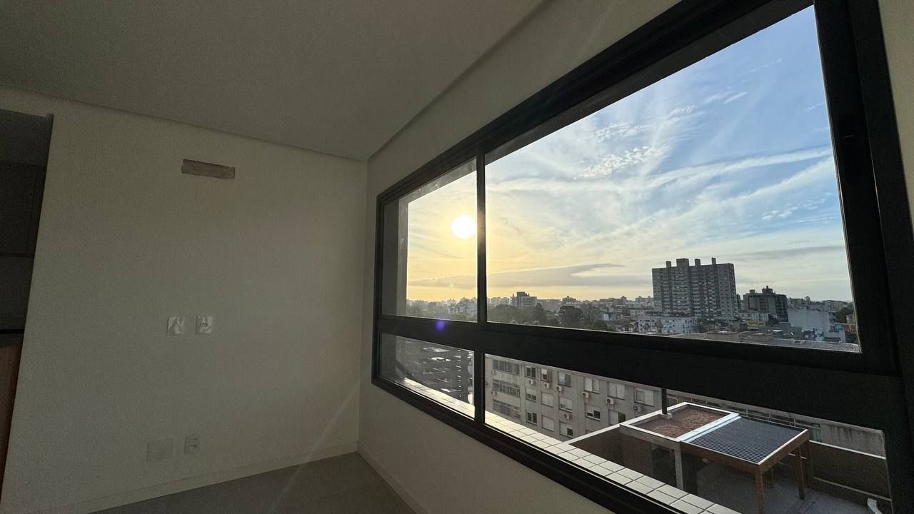 Apartamento à venda com 76m², 3 quartos, 1 suíte, 2 vagas no bairro Vila Ipiranga em Porto Alegre