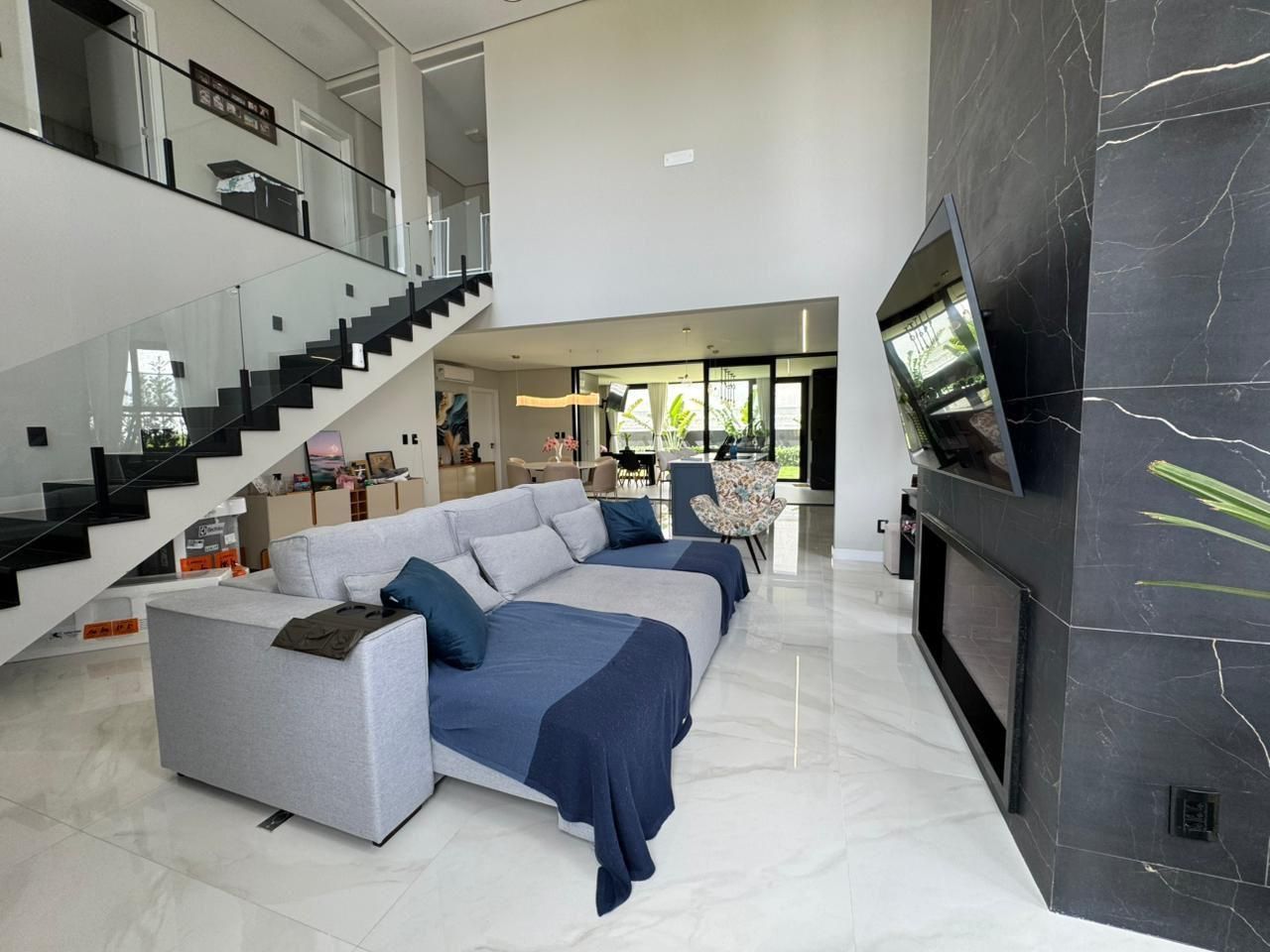 Casa Alto Padrão no Cyrela Landscape com 3 Dormitórios e Suíte