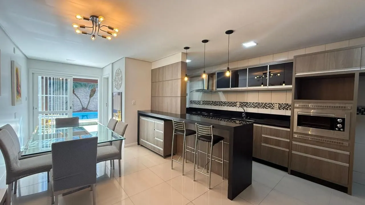 Casa, 3 quartos, 211 m² - Foto 5