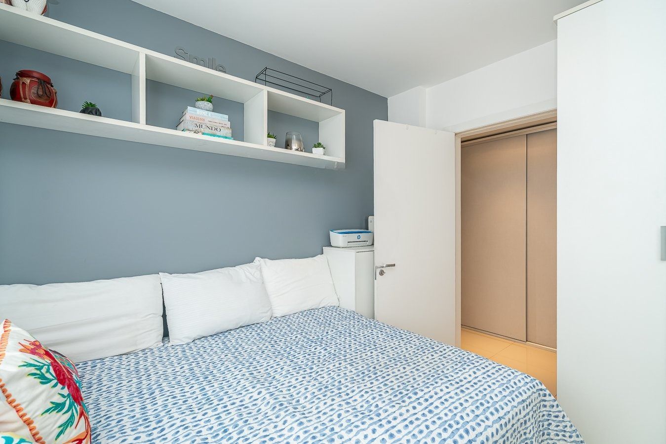 Apartamento à venda com 3 quartos, 97m² - Foto 7