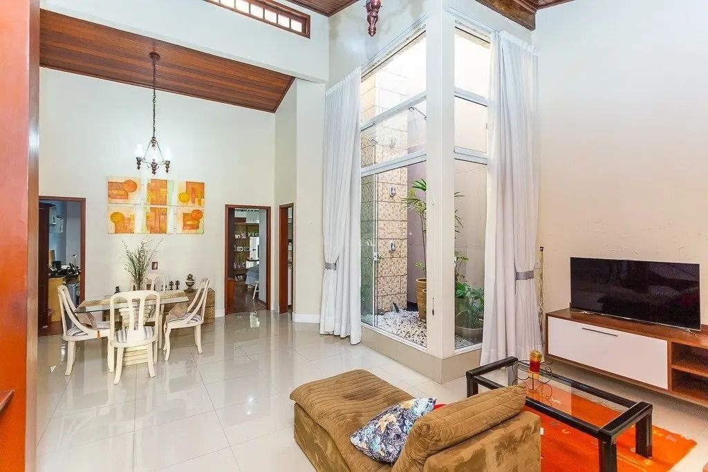 Casa à venda com 6 quartos, 360m² - Foto 12