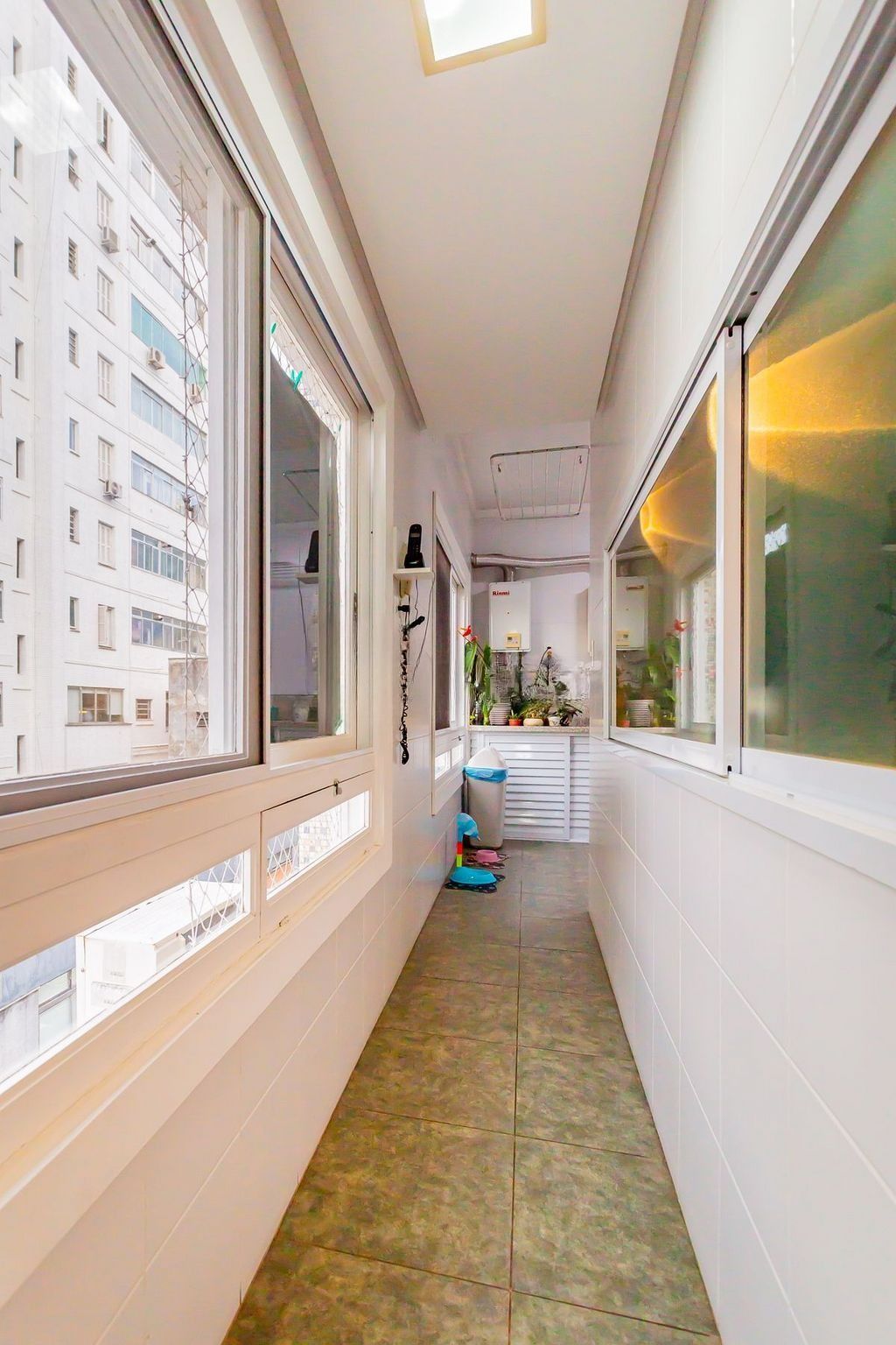 Apartamento à venda com 3 quartos, 223m² - Foto 31