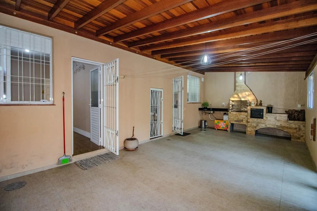 Casa, 5 quartos, 219 m² - Foto 30