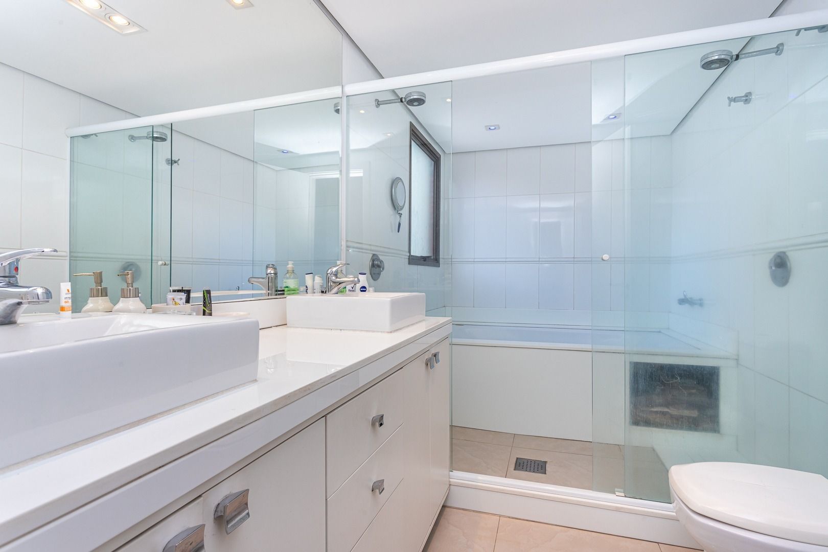 Apartamento à venda com 3 quartos, 181m² - Foto 24