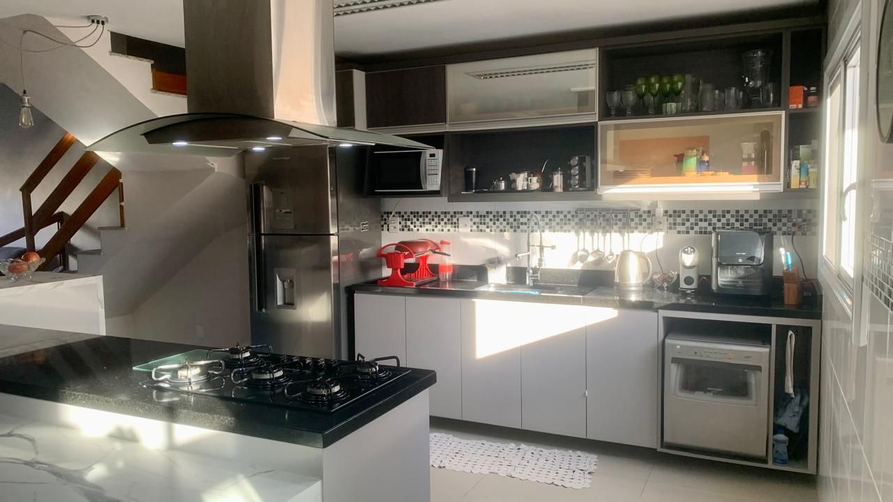 Casa à venda com 2 quartos, 128m² - Foto 8