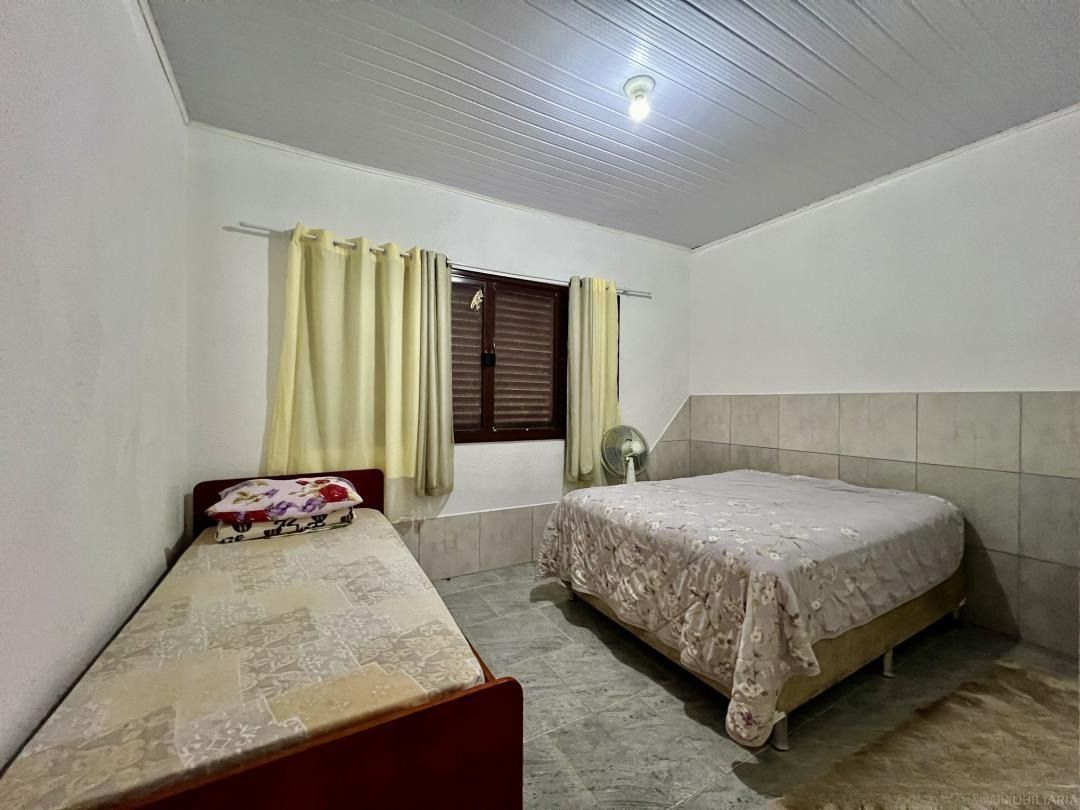 Casa à venda com 5 quartos, 176m² - Foto 24