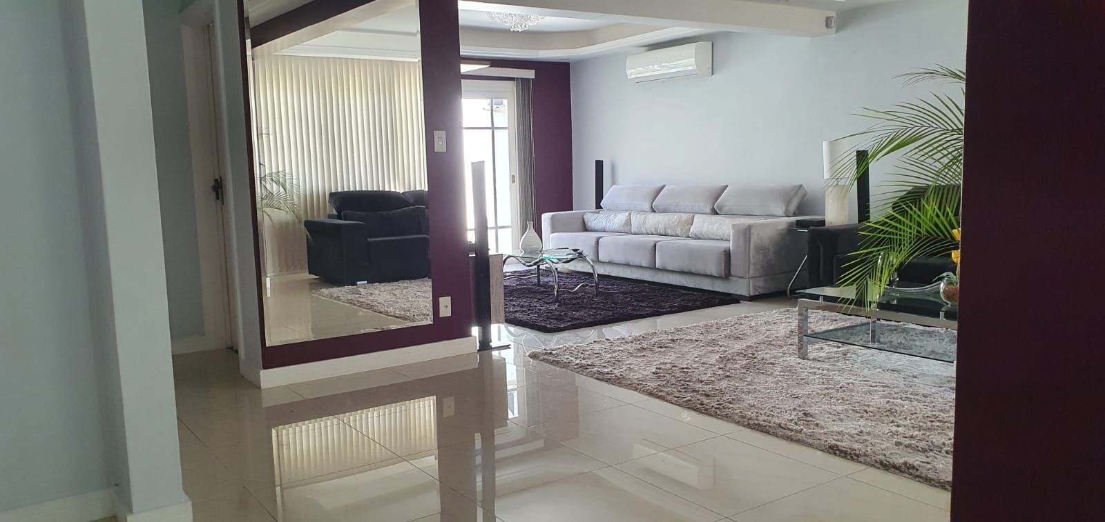 Casa térrea com 3 dormitórios, suíte e 3 vagas. — foto 2
