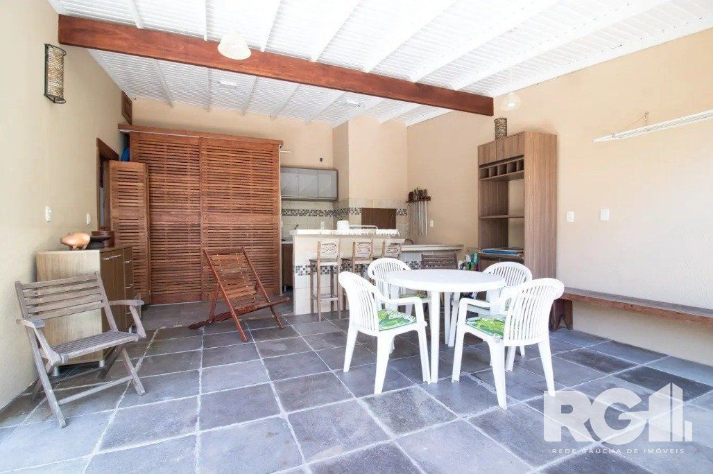 Casa, 3 quartos, 224 m² - Foto 2