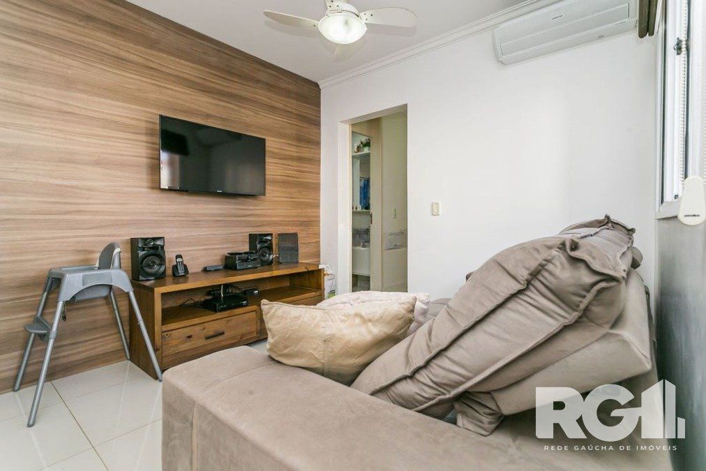 Apartamento à venda com 3 quartos, 67m², 1 suíte, 1 vaga, Rua Ney da Gama Ahrends no bairro Morro Santana em Porto Alegre