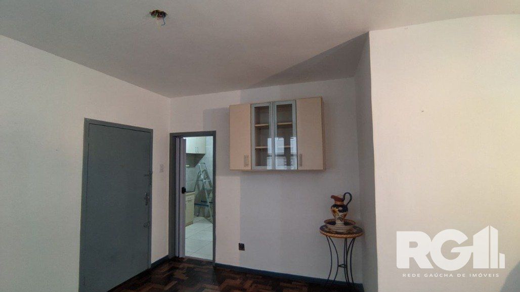 Apartamento à venda com 2 quartos, 60m² - Foto 4