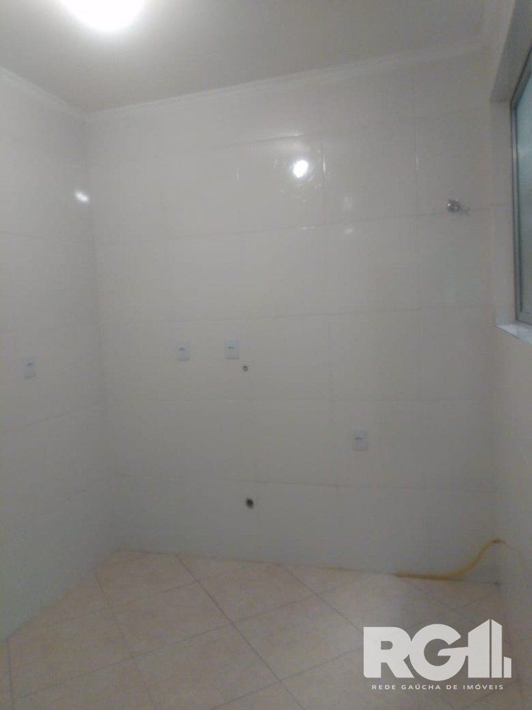 Apartamento à venda com 2 quartos, 48m², 1 vaga, Rua Zeferino Dias no bairro Sarandi em Porto Alegre