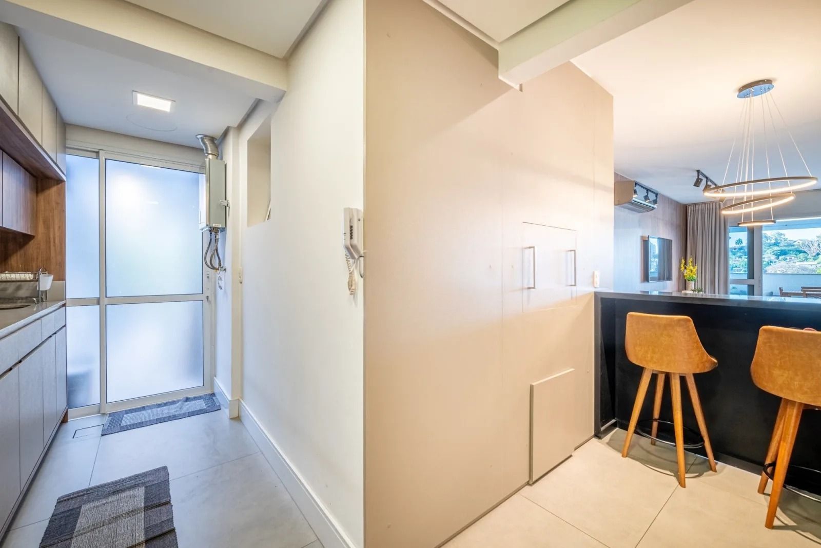Apartamento à venda com 3 quartos, 178m² - Foto 8