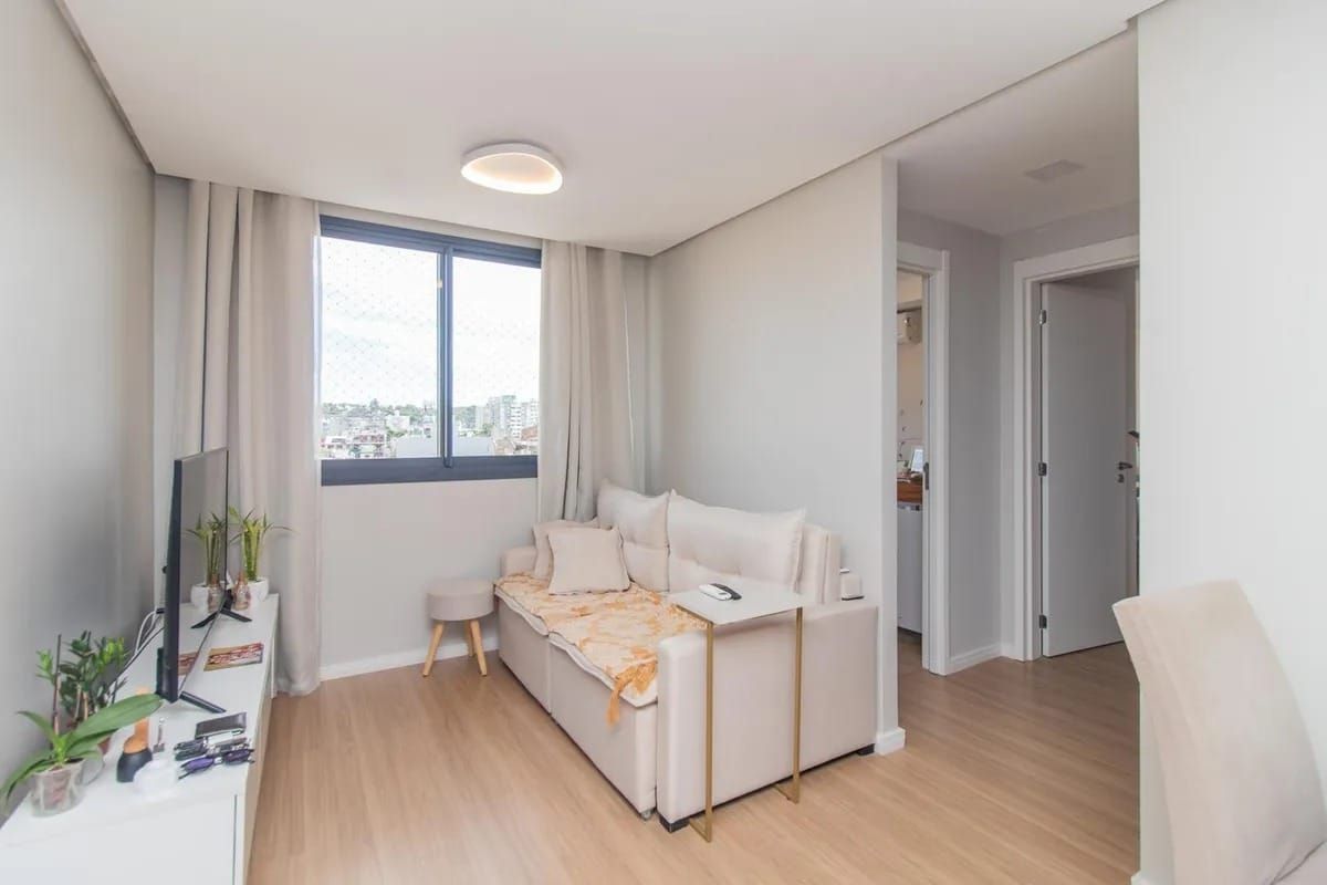 Apartamento com 2 Quartos Semimobiliado, 1 vaga, Nunes Machado - Menino Deus