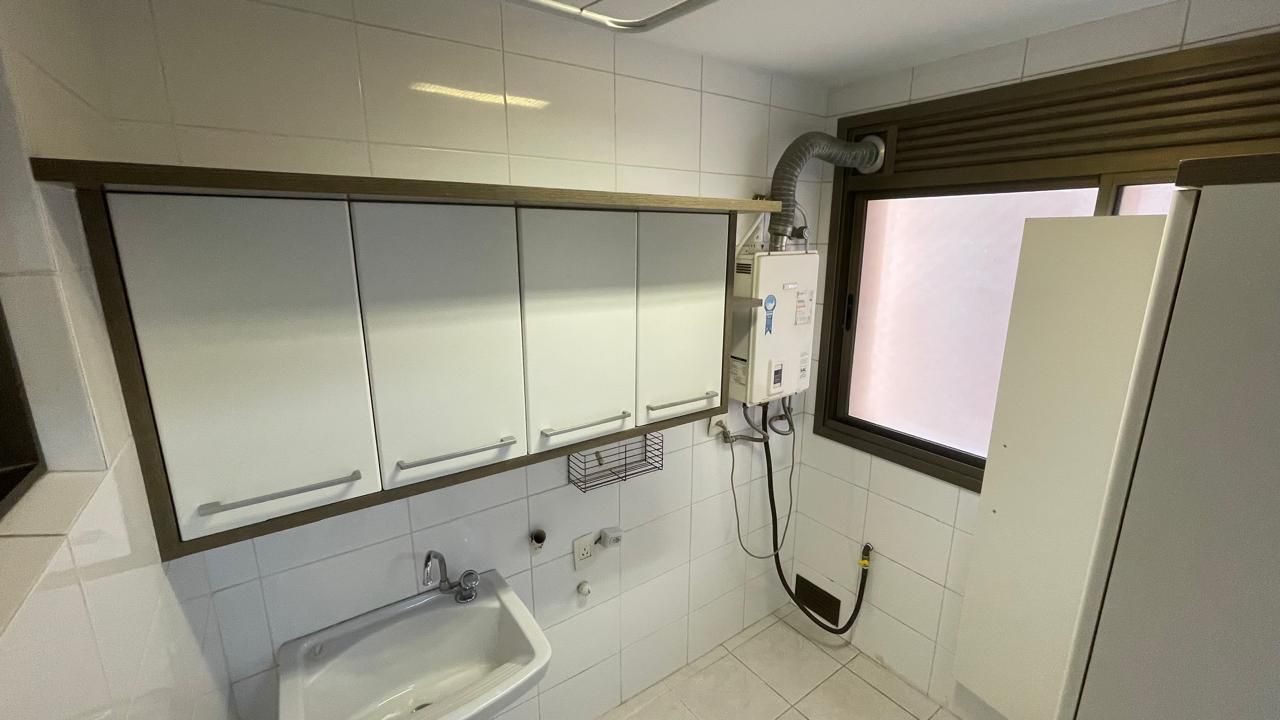 Apartamento à venda com 3 quartos, 117m² - Foto 8
