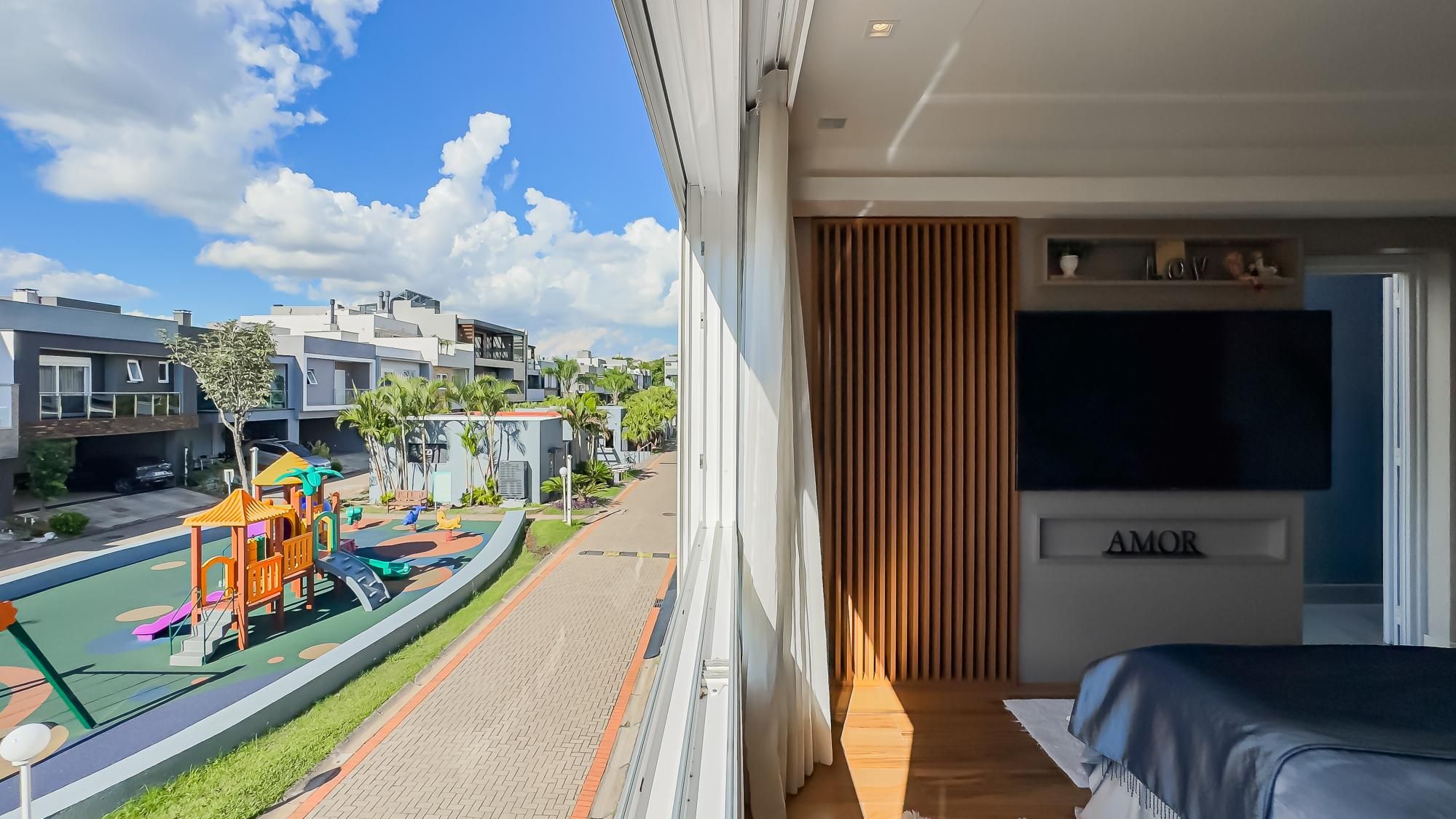 Casa de Condomínio à venda com 3 quartos, 330m² - Foto 31