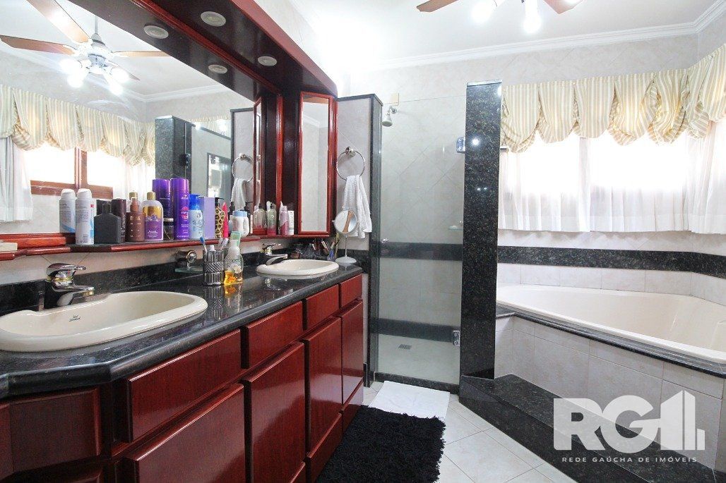 Casa à venda com 4 quartos, 381m² - Foto 15