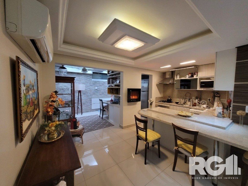 Casa de Condomínio à venda com 2 quartos, 151m² - Foto 1