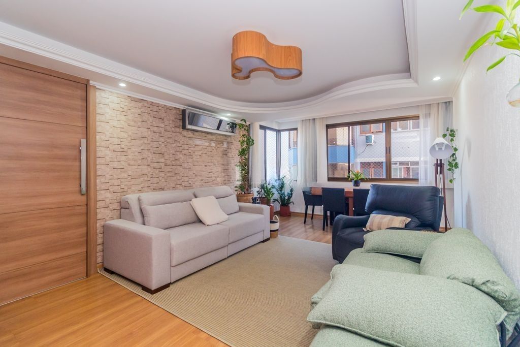 Apartamento 3 dormitórios no bairro Vila Ipiranga