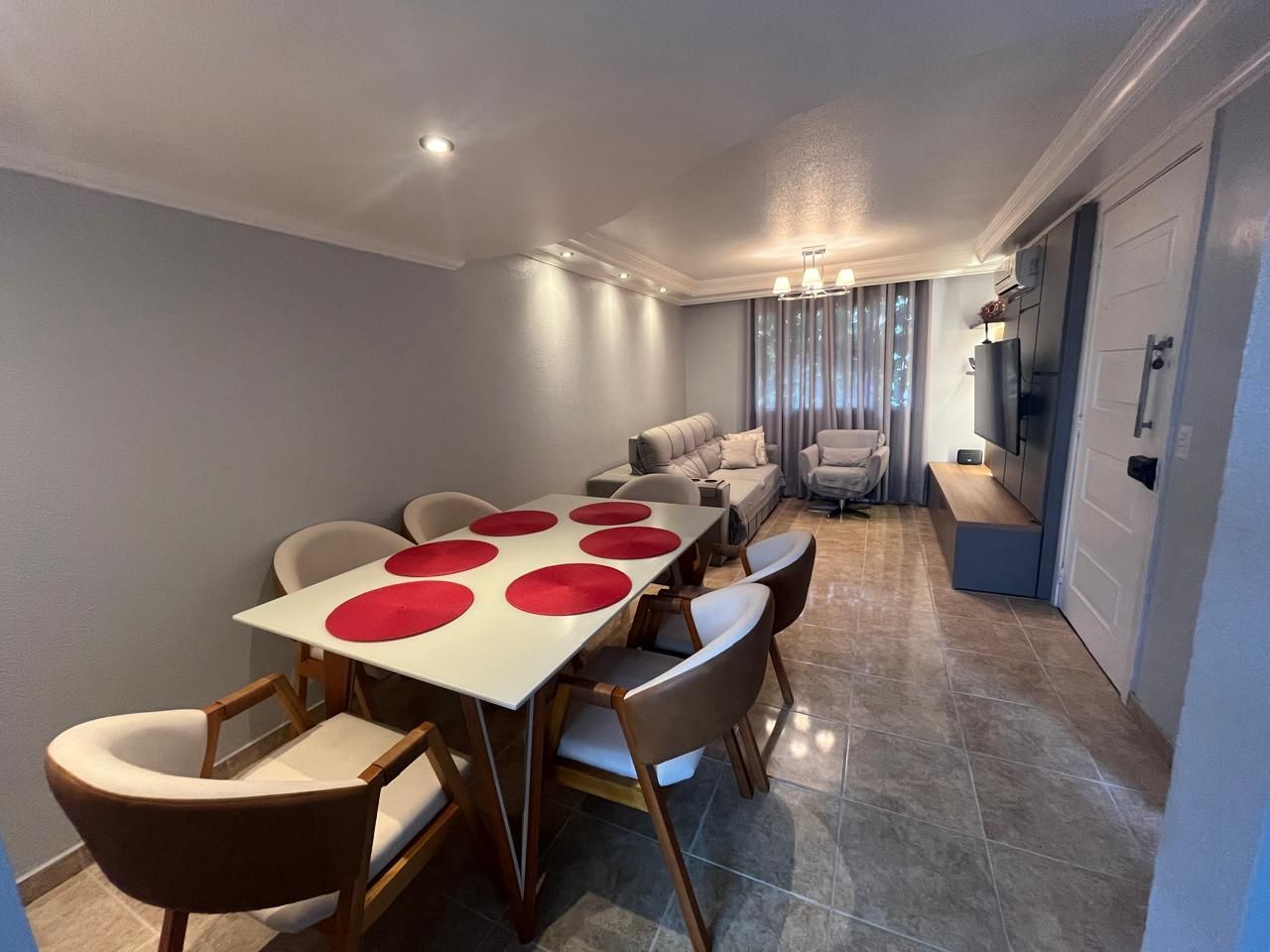 Sobrado mobiliado no Condomínio Alqueires com 108 m² privativos - Humaita