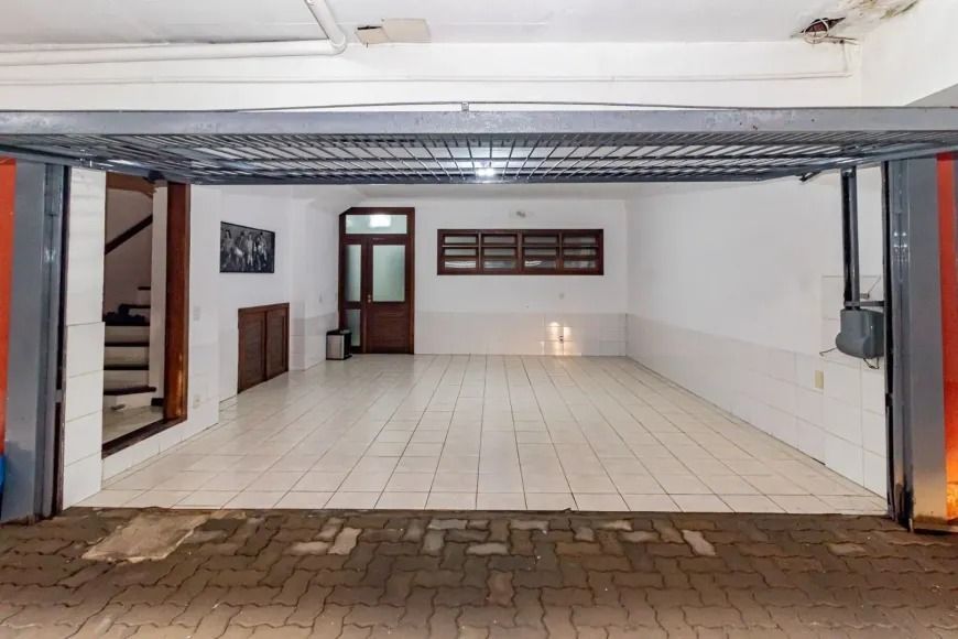 Casa de Condomínio à venda com 3 quartos, 215m² - Foto 28