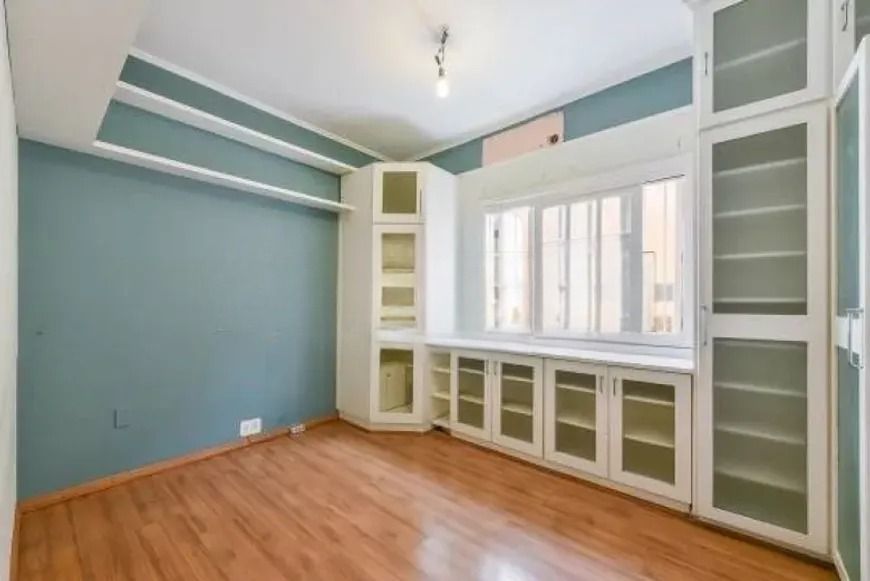 Casa à venda com 3 quartos, 231m² - Foto 10
