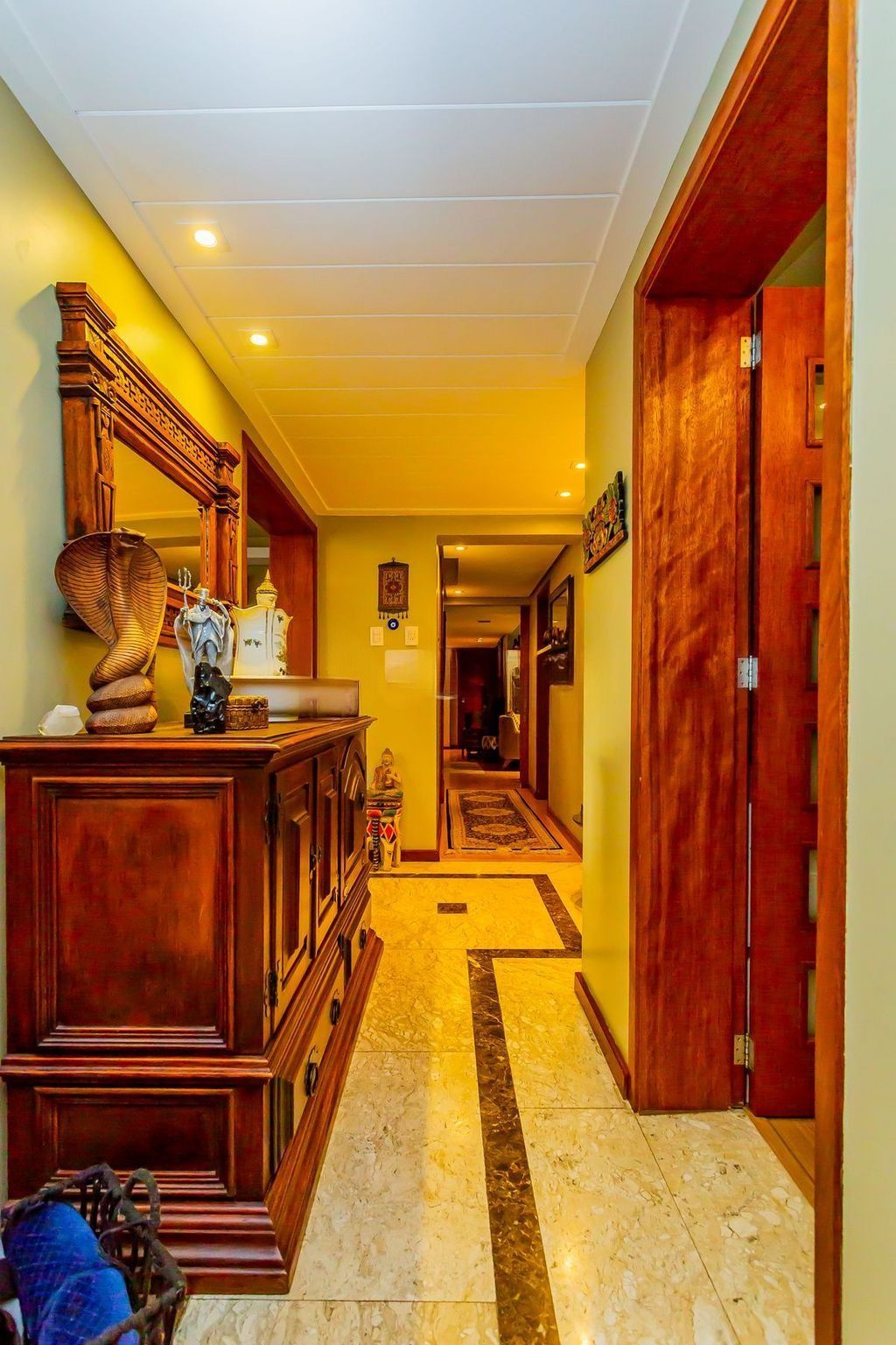 Apartamento à venda com 3 quartos, 223m² - Foto 12