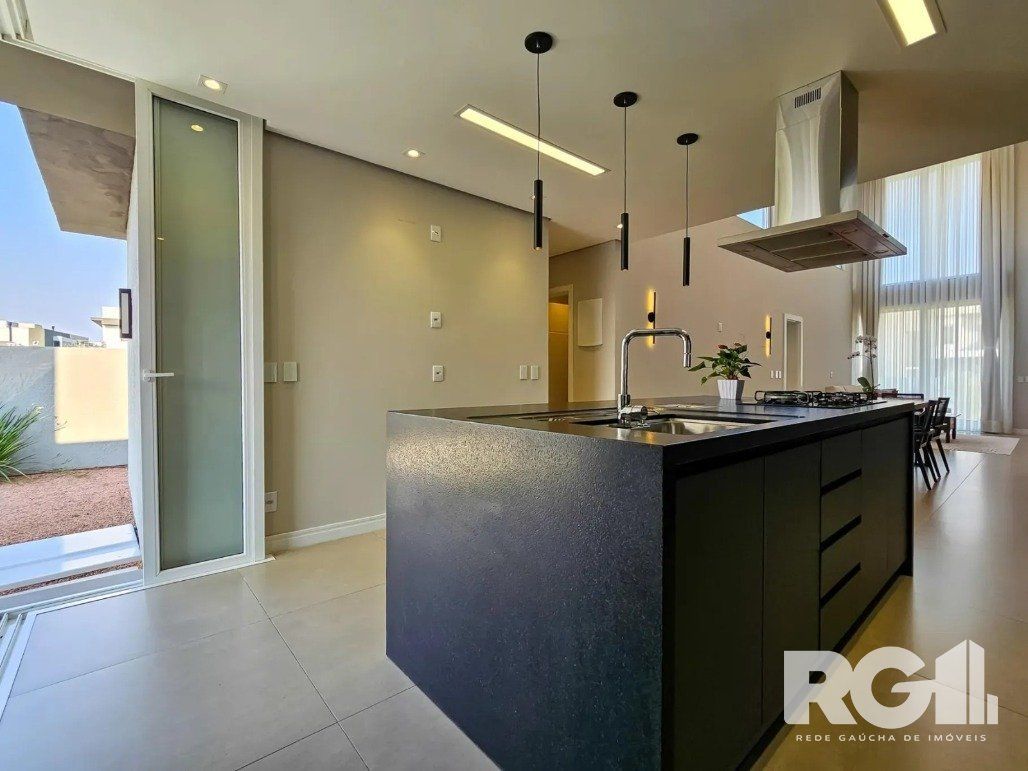 Casa de Condomínio à venda com 3 quartos, 250m² - Foto 7