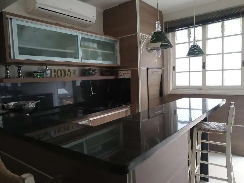 Casa 3 dormitórios no bairro Sarandi