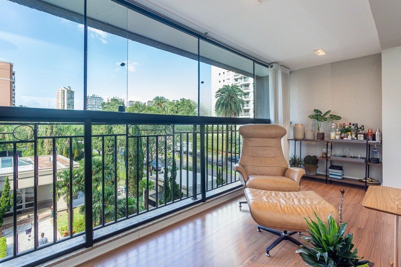 Apartamento à venda com 3 quartos, 119m² - Foto 4