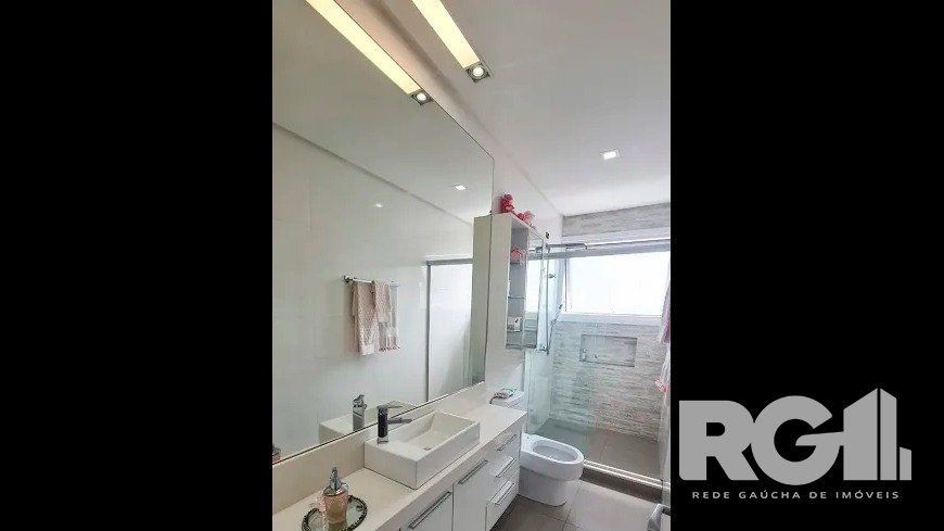Casa à venda com 4 quartos, 240m² - Foto 18