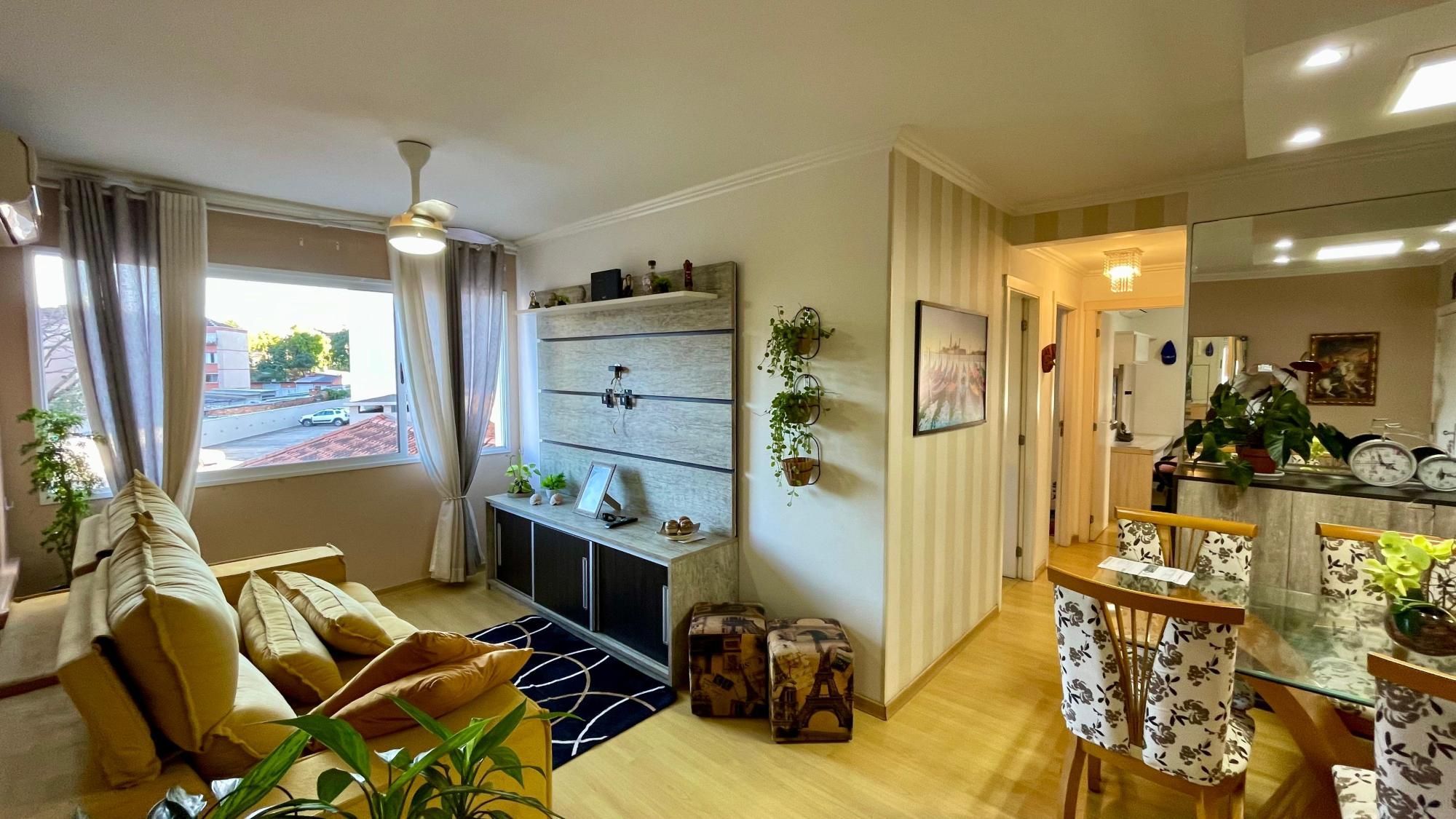 Apartamento Semimobiliado com 3 Dormitórios e Suíte