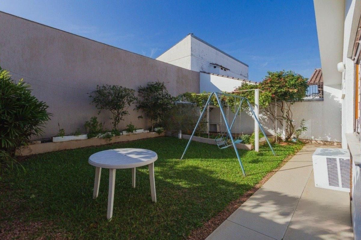 Casa 3 quartos à venda, 266m², Jardim Lindóia - Porto Alegre — foto 2