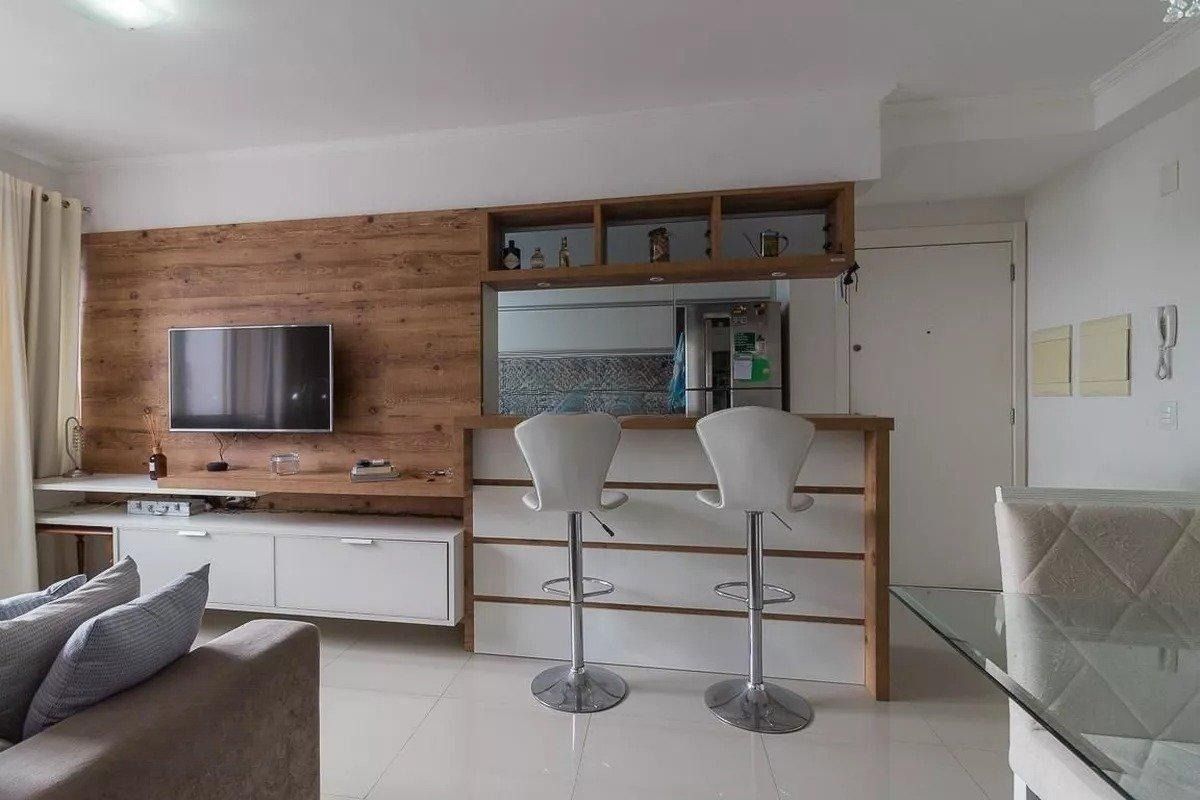 Apartamento 2 dormitórios semi mobiliado no Passo D'Areia