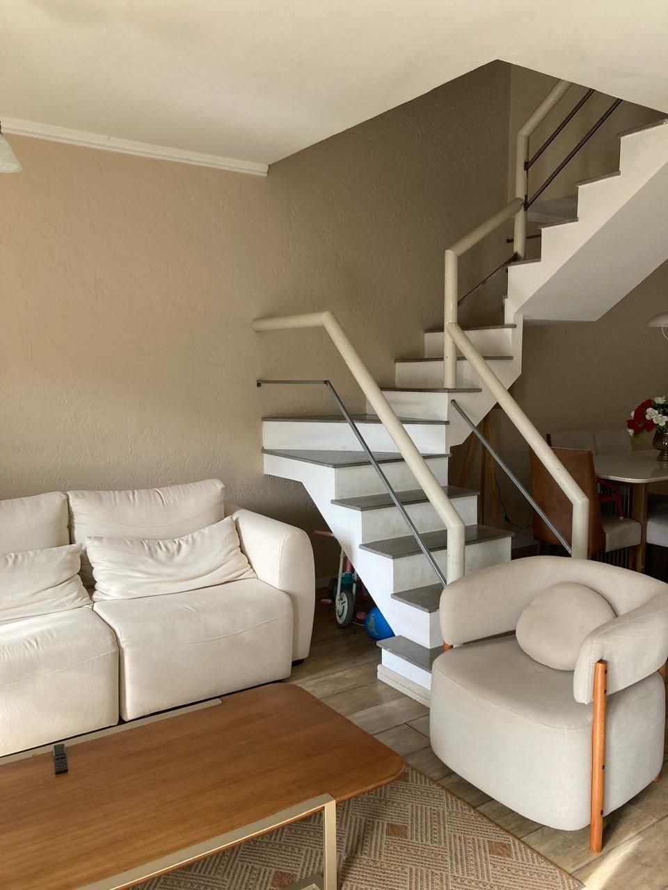 Casa em Condomínio com 247m² - 3 Suítes - Bairro Ipanema — foto 4