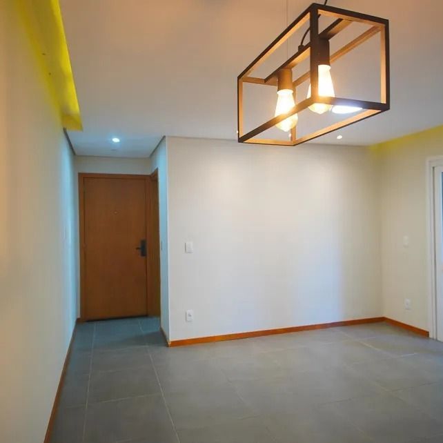 Apartamento com 3 dormitórios, suíte, sacada e churrasqueira. — foto 3